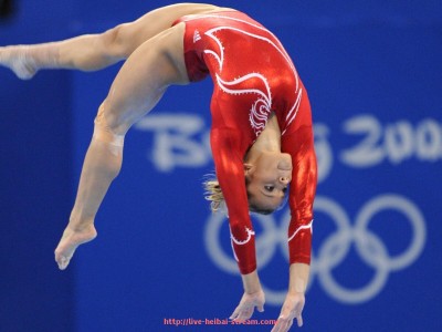 黑白体育直播-法甲防守表现统计与关键防守球员作用解析